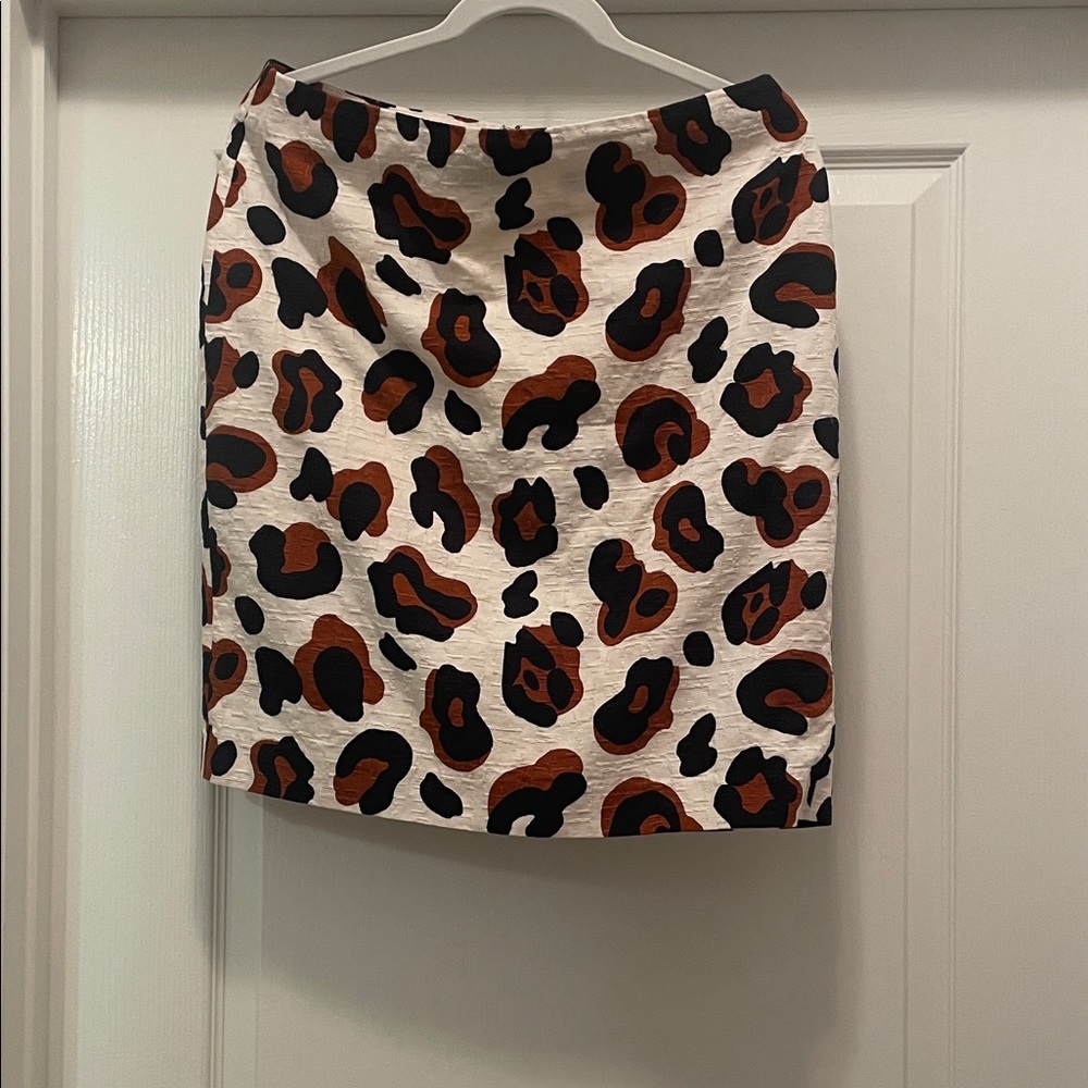 Talbots Cream and Black Leopard Print Pencil‎ Skirt